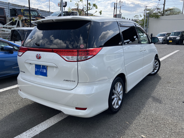 2009 Toyota Estima – thumbnail 4