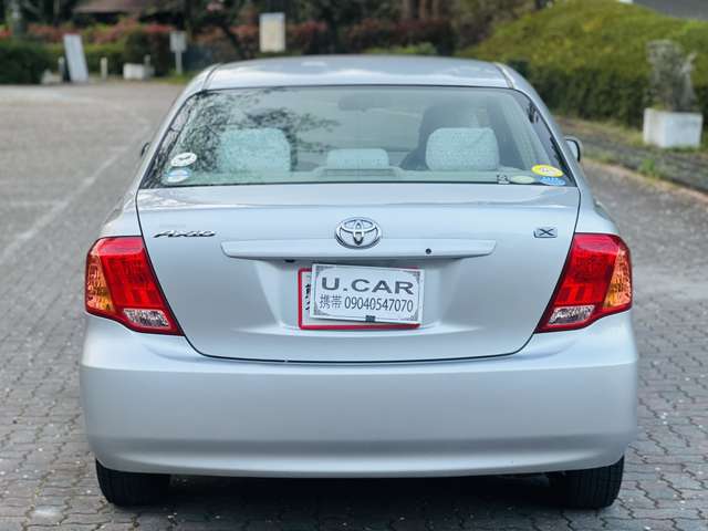 2008 Toyota Corolla Axio – thumbnail 3