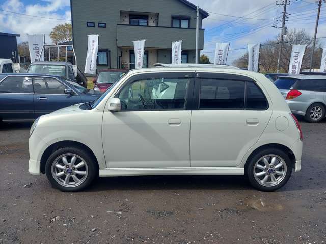 2006 Daihatsu Mira Gino – thumbnail 3