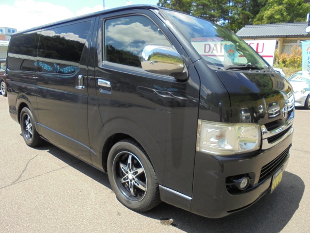 2009 Toyota Regius Ace