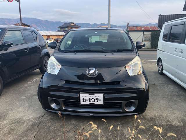 2009 Toyota iQ – thumbnail 2