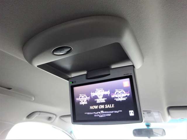 2009 Toyota Vellfire – thumbnail 4