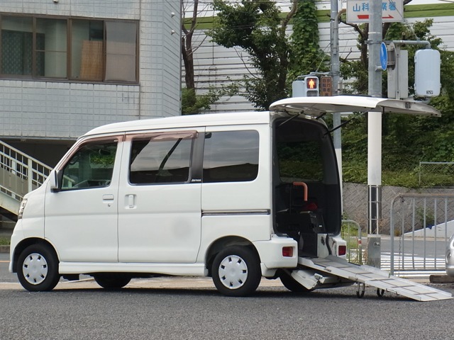2006 Daihatsu Atrai Wagon