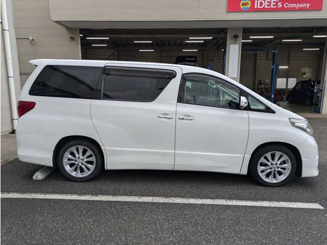 2008 Toyota Alphard – thumbnail 3