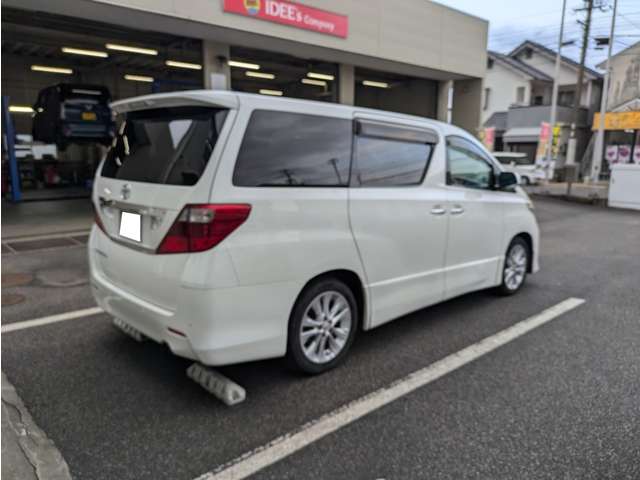 2008 Toyota Alphard – thumbnail 4