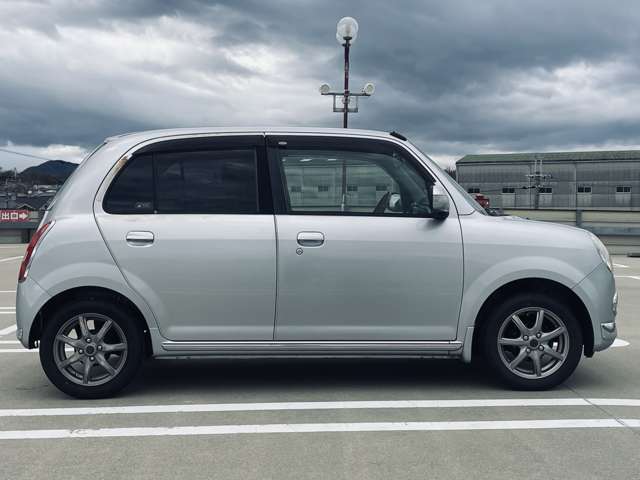 2006 Daihatsu Mira Gino – thumbnail 4