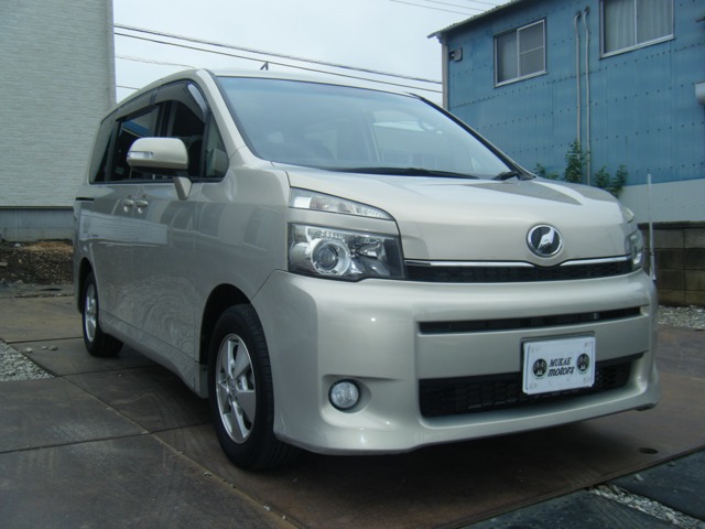 2011 Toyota Voxy