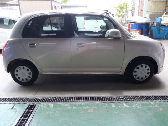 2005 Daihatsu Mira Gino – thumbnail 4