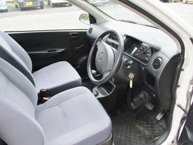 2006 Daihatsu Mira – thumbnail 2