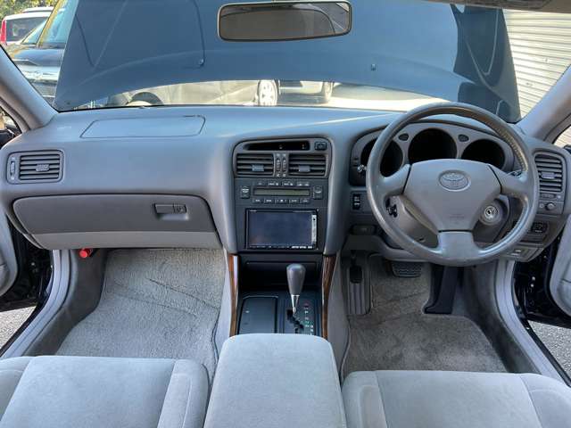 1998 Toyota Aristo – thumbnail 2