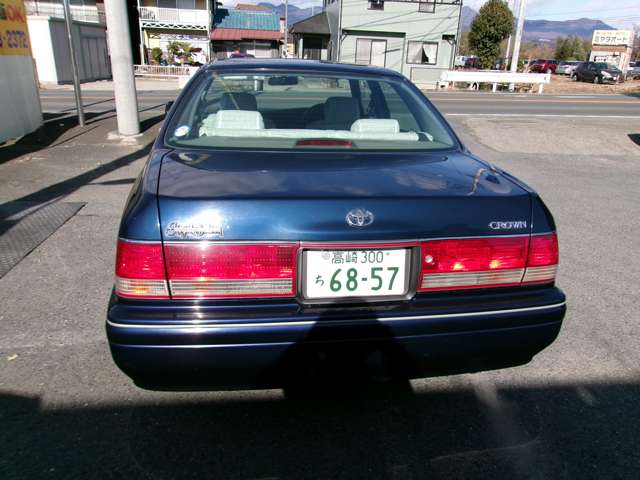 1998 Toyota Crown – thumbnail 3