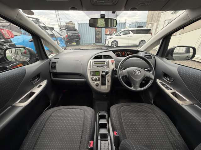 2008 Toyota Ractis – thumbnail 3