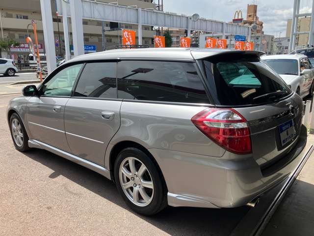 2009 Subaru Legacy Touring Wagon – thumbnail 3