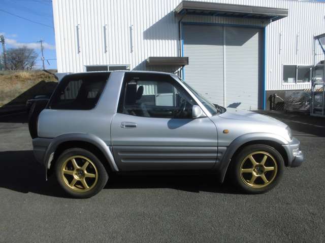 1998 Toyota RAV4 – thumbnail 4