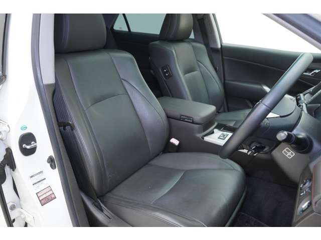 2010 Toyota Crown Athlete – thumbnail 3