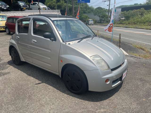 2000 Toyota WiLL – thumbnail 3