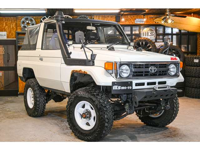 1993 Toyota Land Cruiser 70 – thumbnail 2