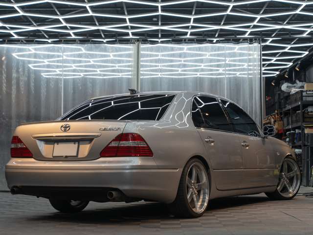 2003 Toyota Celsior – thumbnail 4