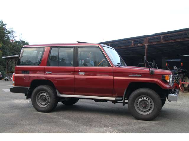 2004 Toyota Land Cruiser 70 – thumbnail 4