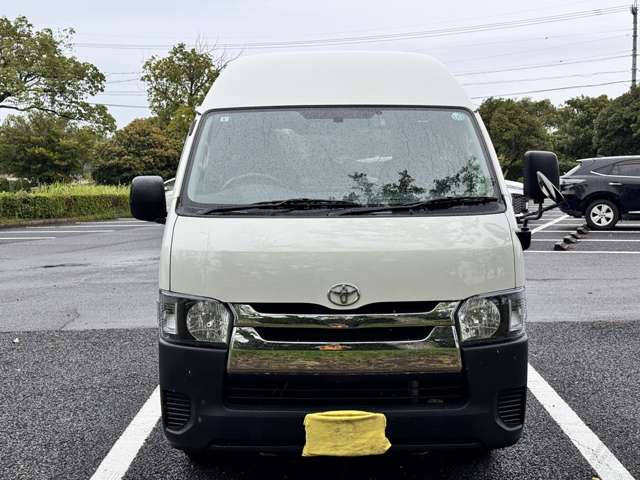 2007 Toyota Hiace – thumbnail 2