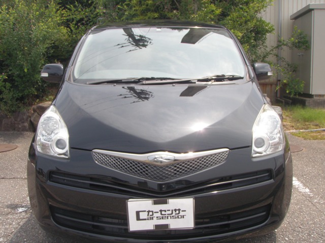 2008 Toyota Ractis – thumbnail 2