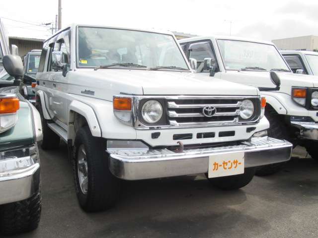 1999 Toyota Land Cruiser 70 – thumbnail 4