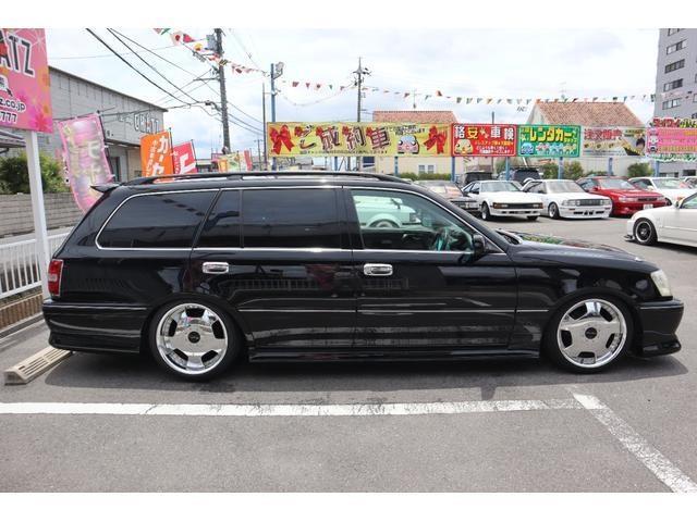 2003 Toyota Crown Estate – thumbnail 4