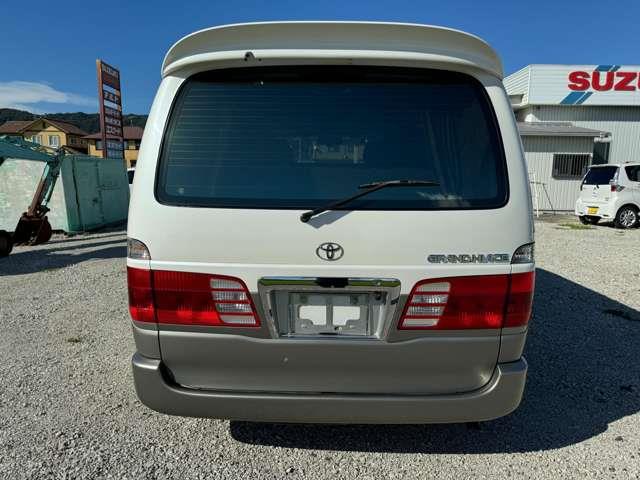 2001 Toyota Grand Hoace – thumbnail 4