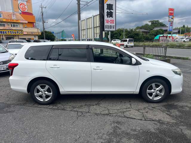 2010 Toyota Corolla Fielder – thumbnail 4