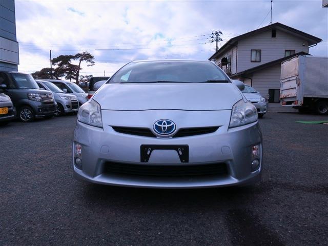 2010 Toyota Prius – thumbnail 2
