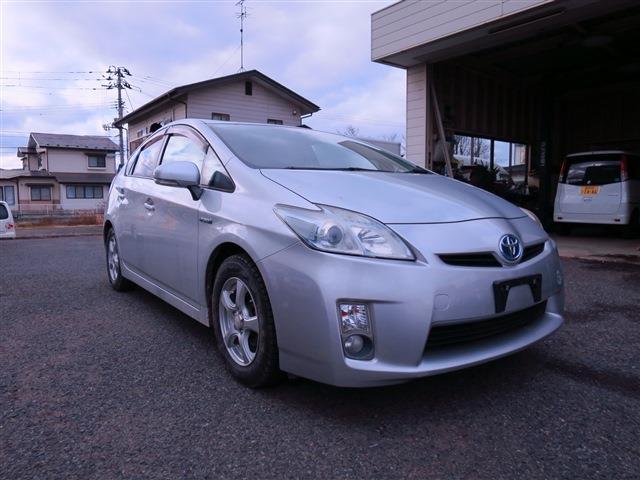 2010 Toyota Prius – thumbnail 3