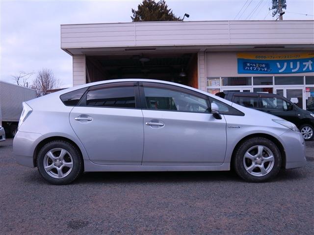 2010 Toyota Prius – thumbnail 4