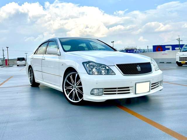2004 Toyota Crown Athlete – thumbnail 3