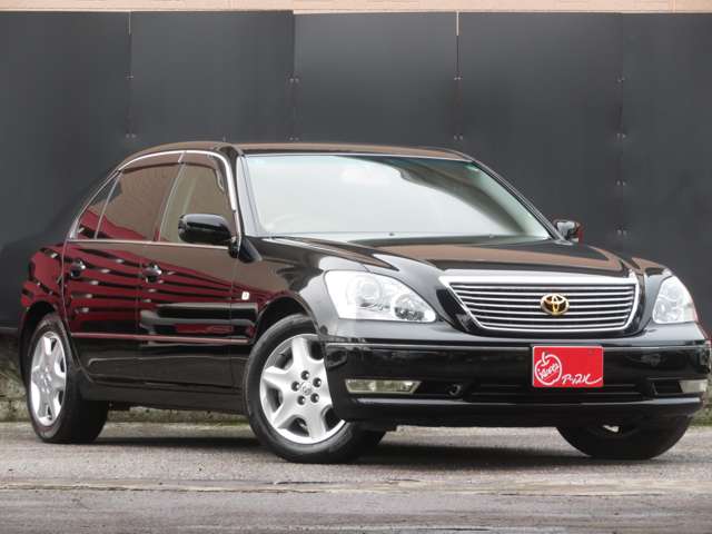 2004 Toyota Celsior – thumbnail 2