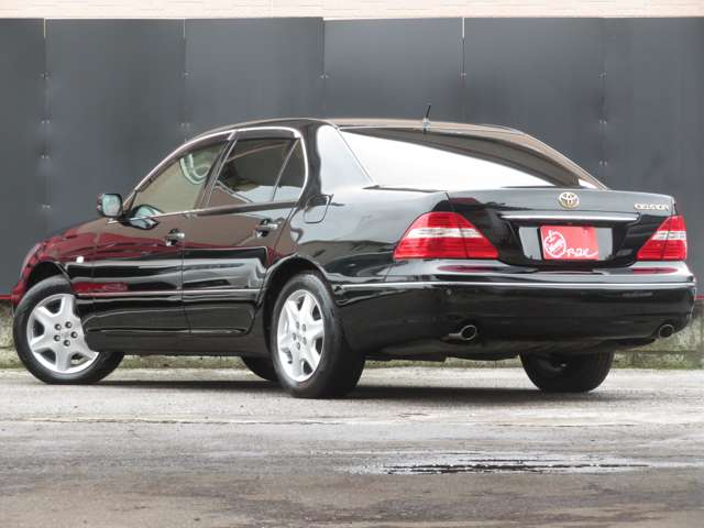 2004 Toyota Celsior – thumbnail 4