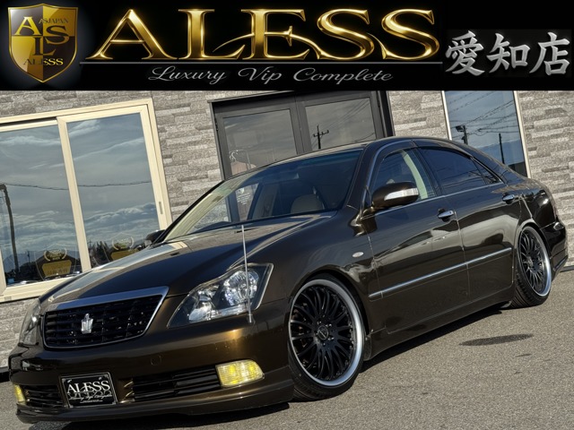 2004 Toyota Crown Royal