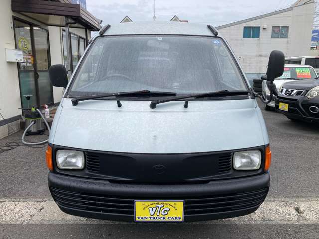 1996 Toyota LiteAce – thumbnail 2