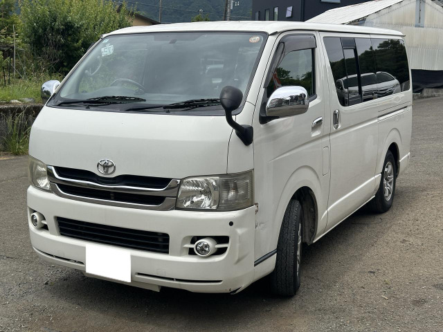 2008 Toyota Hiace – thumbnail 3