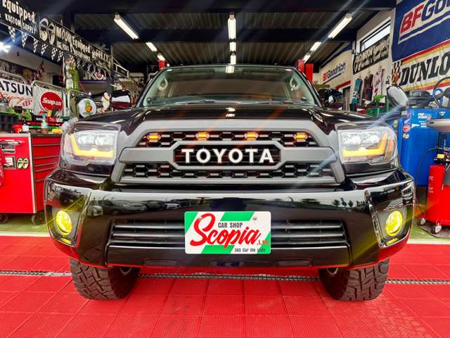 2008 Toyota Hilux Surf – thumbnail 3