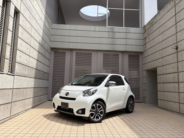 2010 Toyota iQ