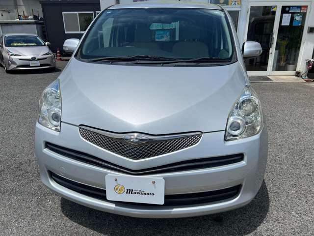 2009 Toyota Ractis – thumbnail 2