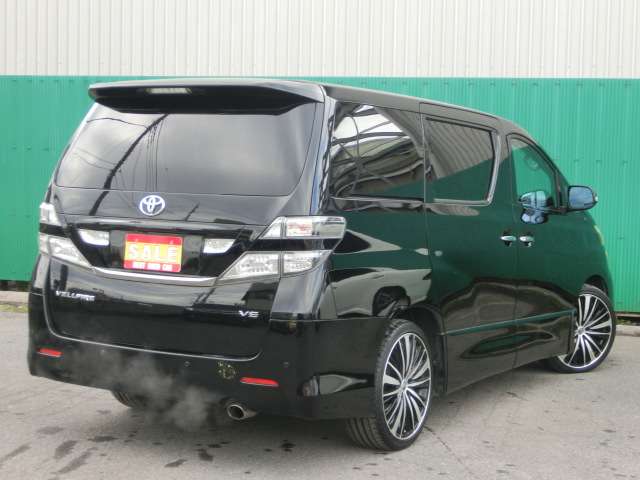 2008 Toyota Vellfire – thumbnail 2