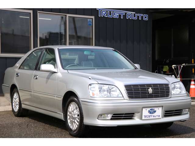 2003 Toyota Crown Royal – thumbnail 4
