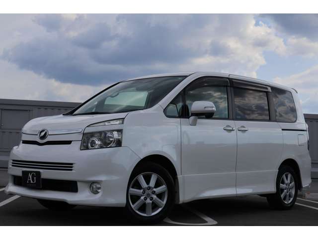 2008 Toyota Voxy – thumbnail 3