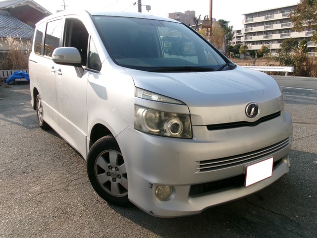 2009 Toyota Voxy