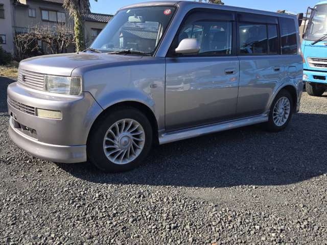 2002 Toyota bB – thumbnail 2