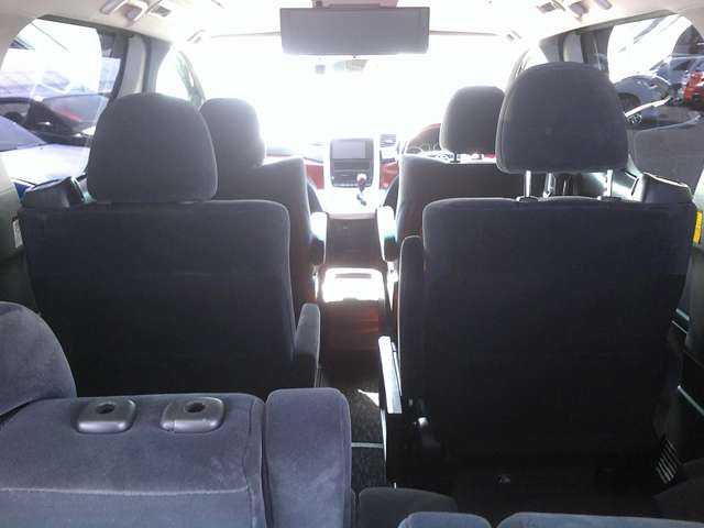 2008 Toyota Vellfire – thumbnail 3