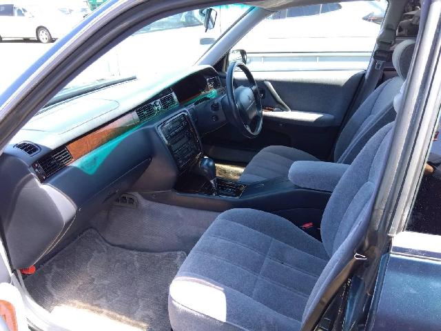 1996 Toyota Crown – thumbnail 3