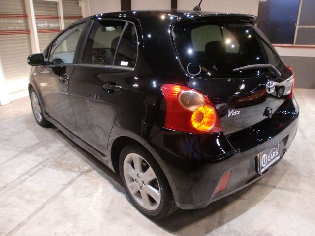 2006 Toyota Vitz – thumbnail 4