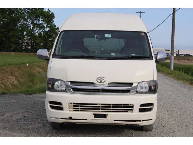 2005 Toyota Hiace – thumbnail 3